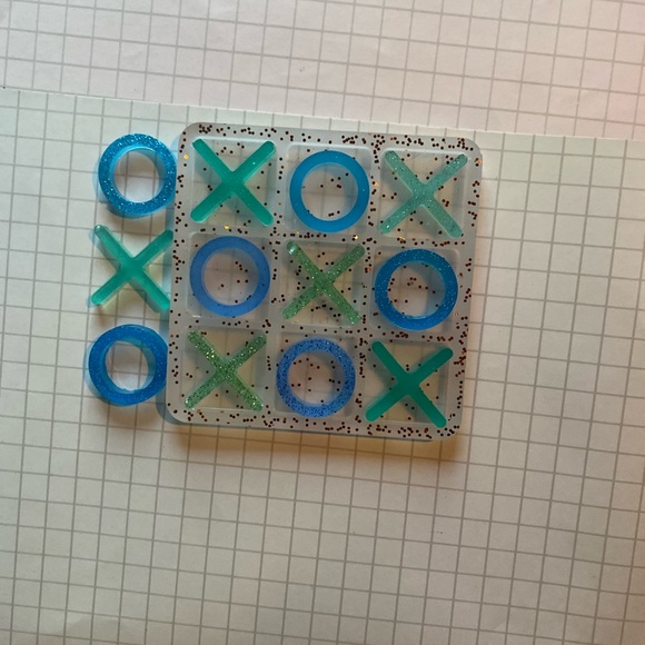 Epoxy pieces , can be ordered custom:colour, filler, with names or other etc - Picture 6 of 9